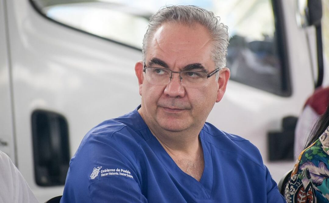 El ex secretario de Salud, José Antonio Martínez, aspira a la gubernatura de Puebla | Foto: Agencia Es Imagen para El Universal Puebla