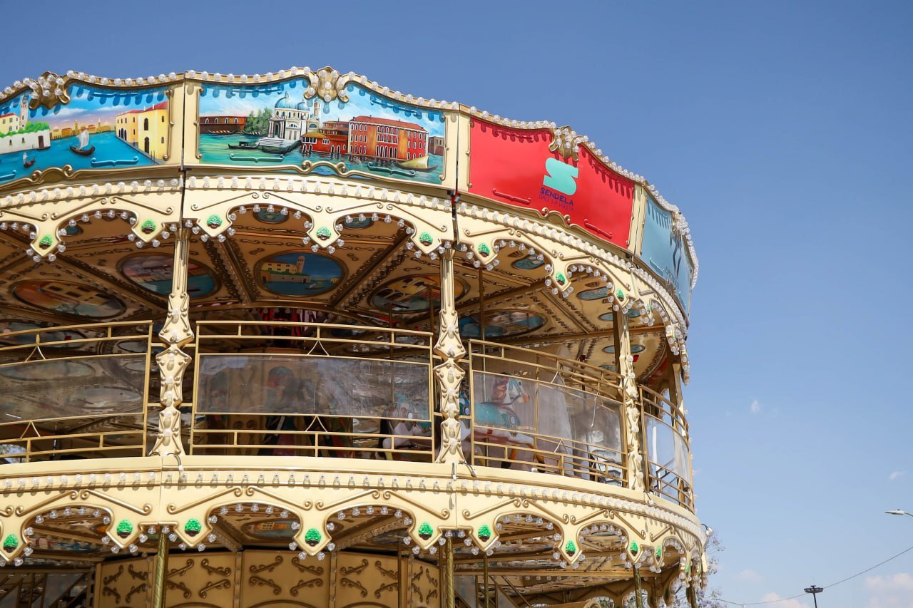 Un carrusel estilo veneciano será instalado junto a la Estrella de Puebla | Foto: EsImagen