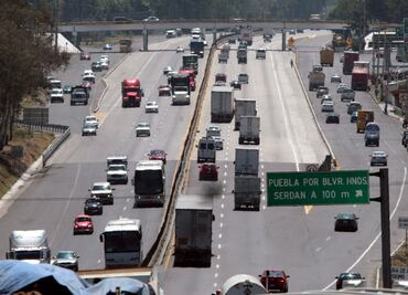 VIDEO Pareja vive pesadilla en autopista México-Puebla, falsos policías los secuestraron