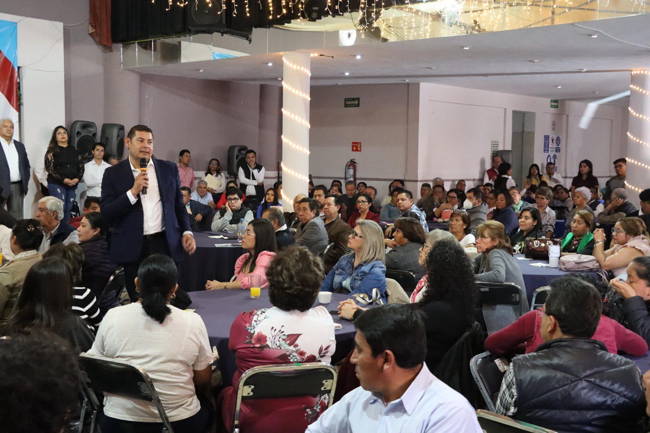Alejandro Armenta fue invitado a una reunión de organizaciones magisteriales | es imagen