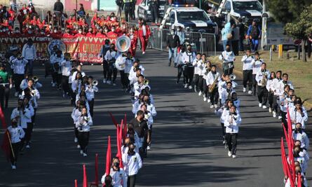 ¿Cuántas escuelas de Puebla participarán en el desfile del 5 de mayo?