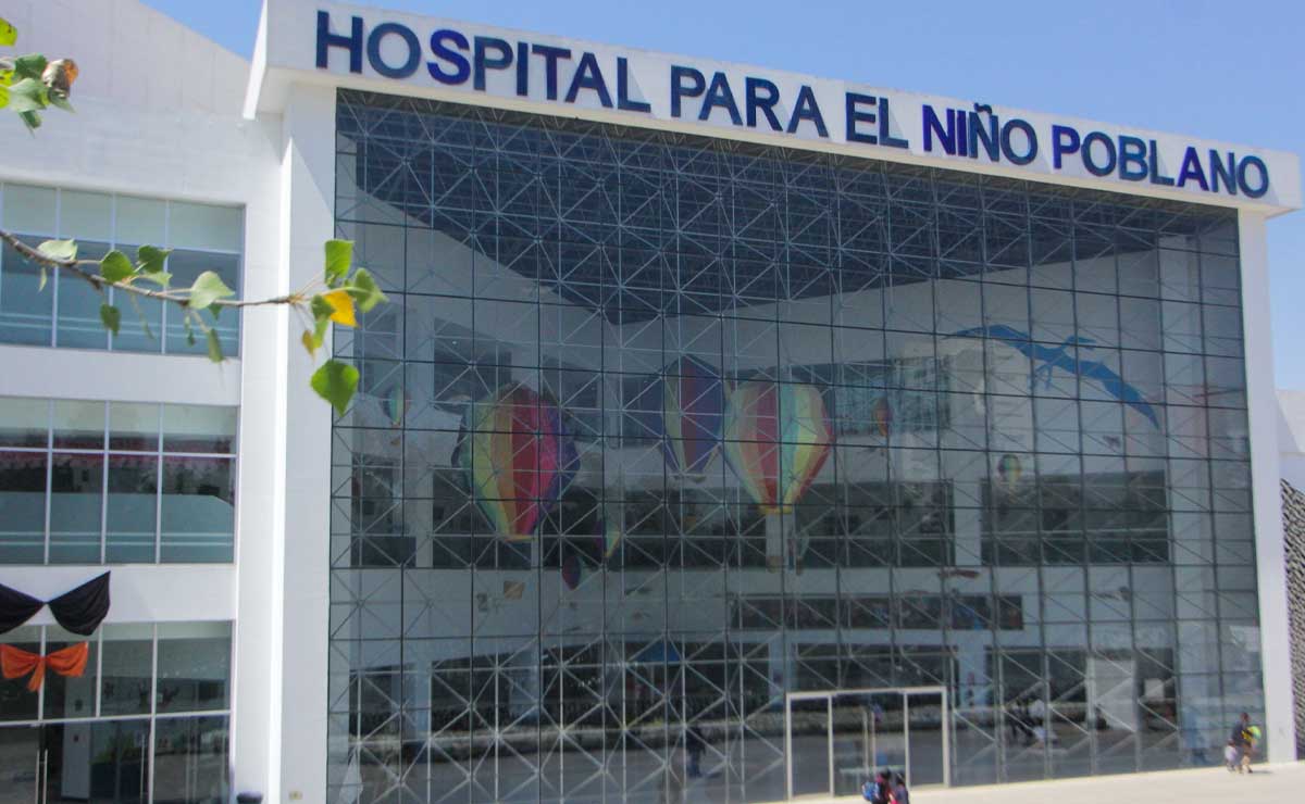 Niña quemada por su padre en Amozoc recibe apoyo del DIF Puebla