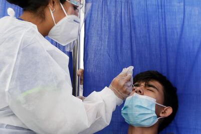 6 de cada 10 poblanos que se hacen la prueba de Covid resultan positivos