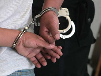 Procesan a 13 policías de Tecamachalco por homicidio de tres agentes