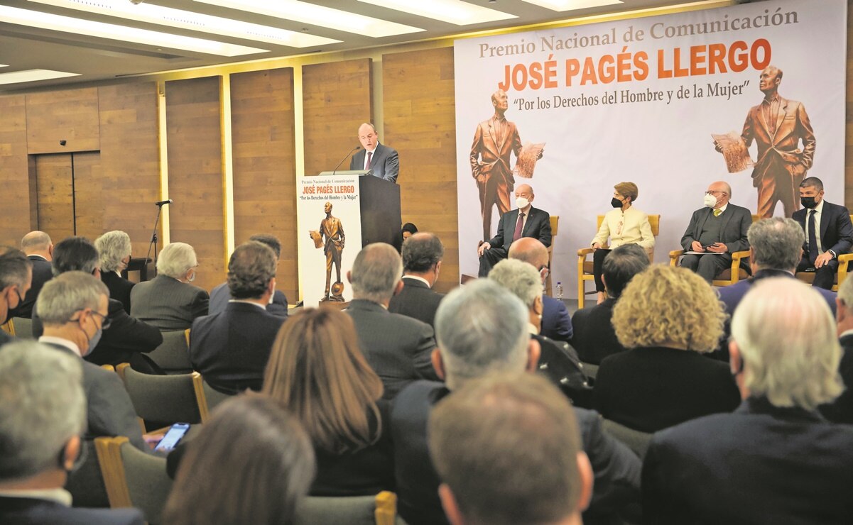 Recibe EL UNIVERSAL Premio Nacional "José Pagés Llergo" 2021