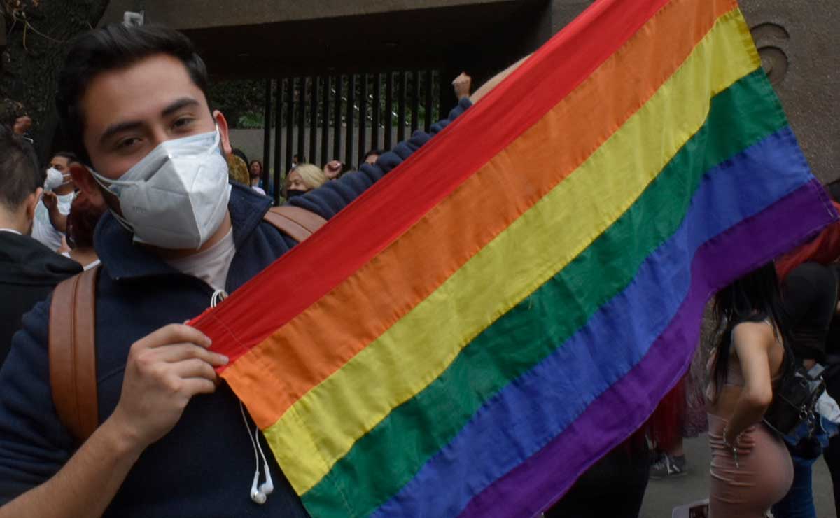 Acusan ministros religiosos mordaza al prohibir terapias de conversión
