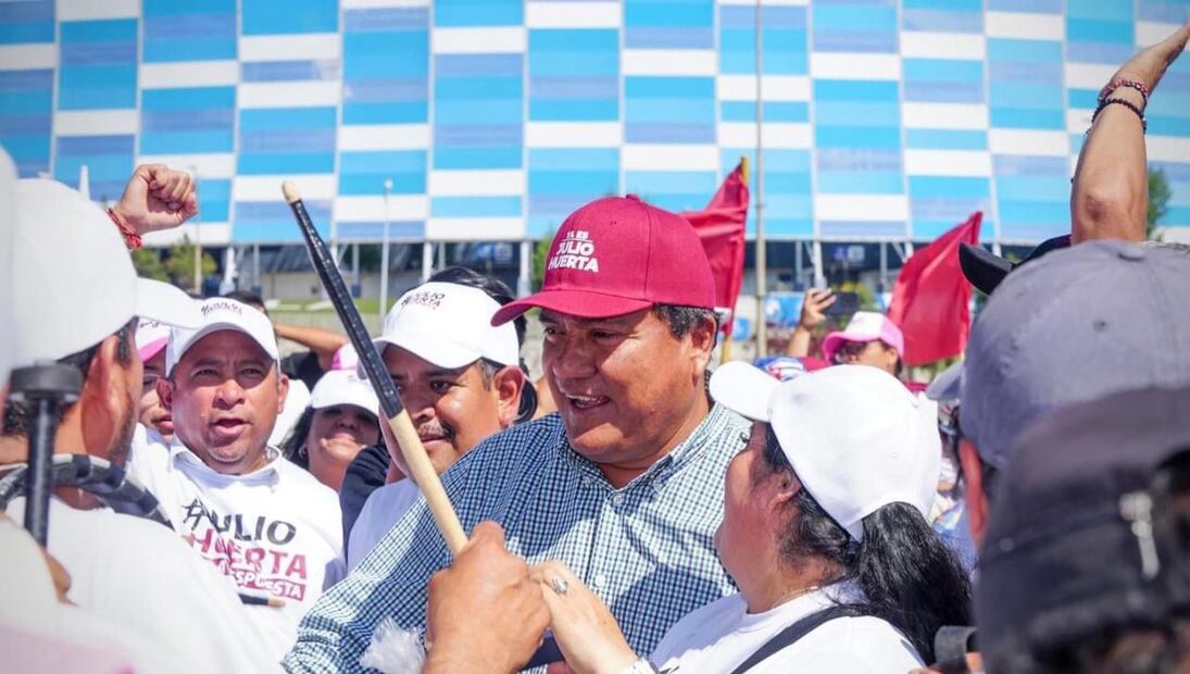 Julio Huerta se reunió con los voluntarios que promovieron su proyecto | Fotos Especiales
