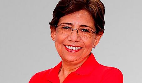 Roban camioneta a candidata en Puebla