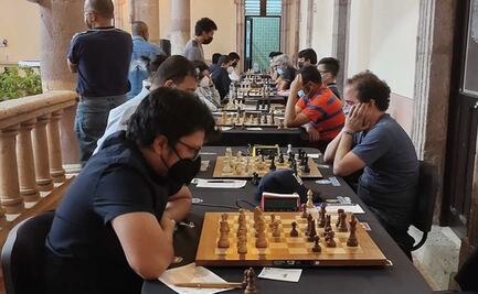 ¿Cómo gana dinero un jugador profesional de ajedrez?