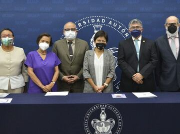 Lilia Cedillo reconoce a la Comisión COVID-19 de la BUAP