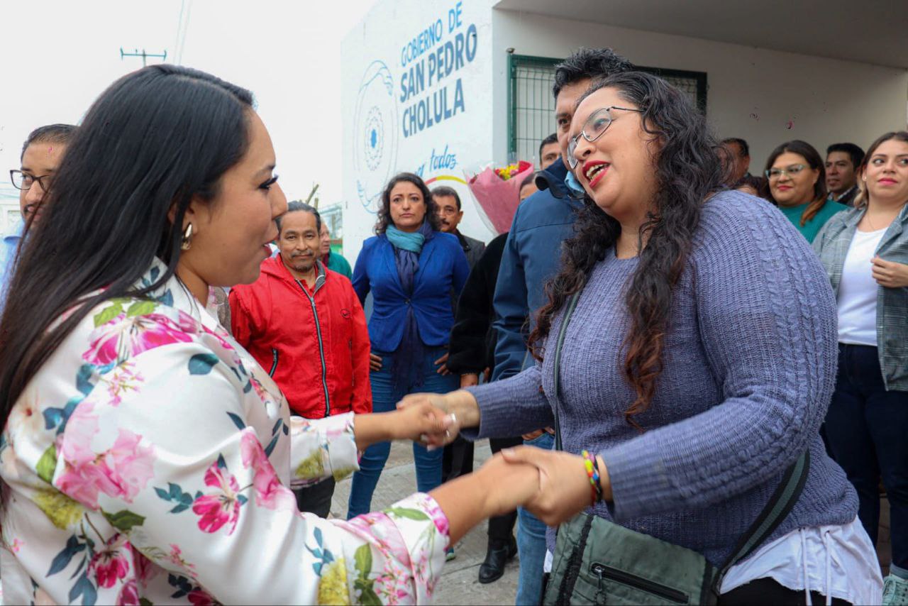 Cuachayotla y Manantiales reafirman respaldo y confianza en Tonantzin Fernández