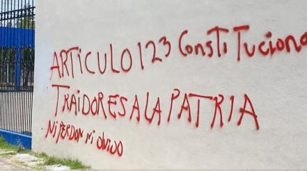 “Traidores a la patria”: vandalizan instalaciones del PAN municipal