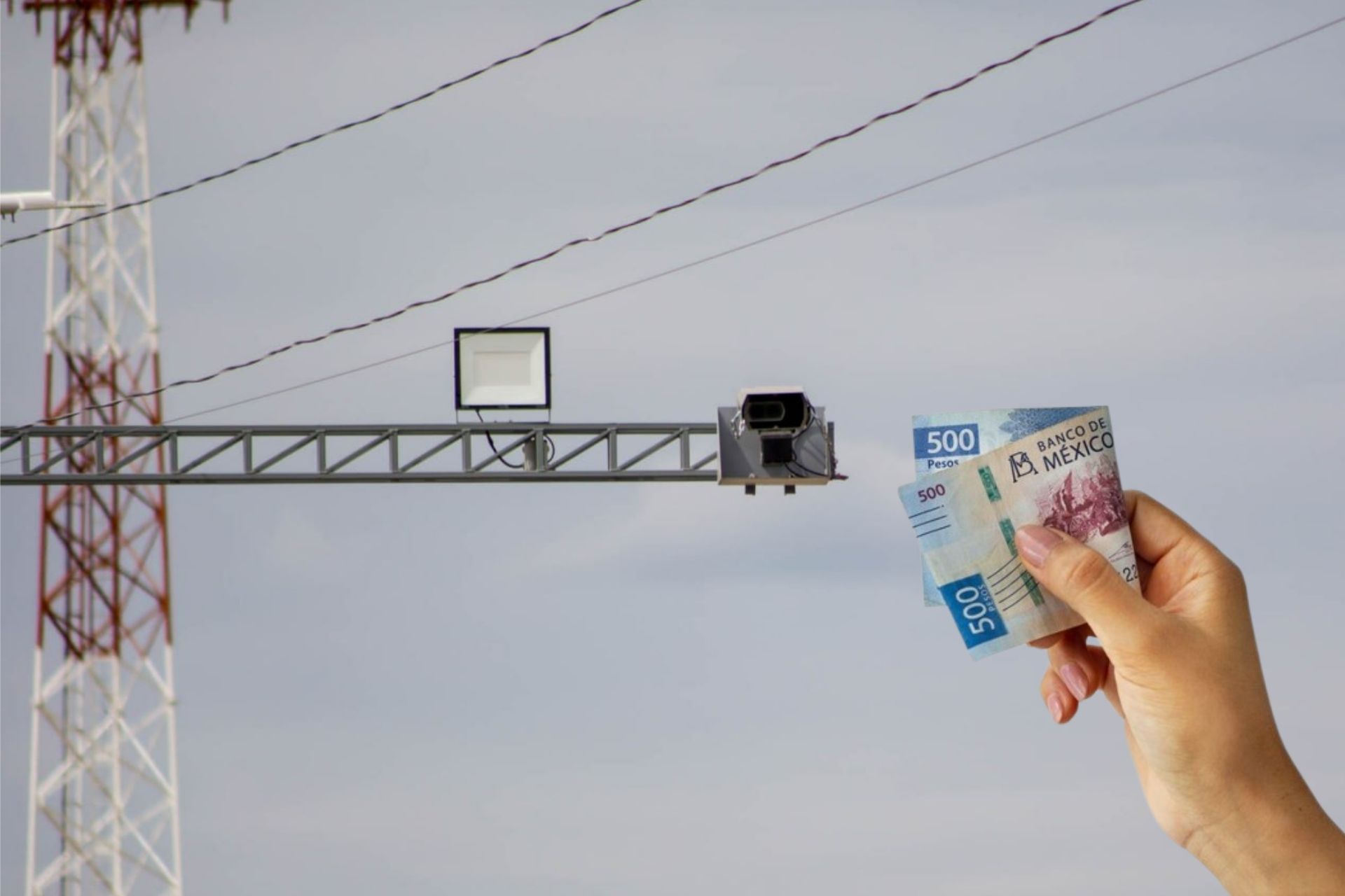 El costo de las fotomultas en 2025 dependerá del valor actualizado de la UMA / Foto: EsImagen / Freepik