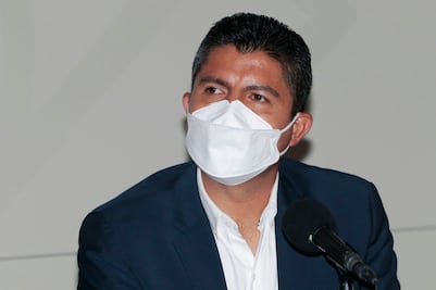 Retorna Lalo Rivera a reuniones de transición tras superar el Covid-19