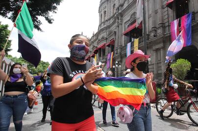 #Pride2021. Marchan colectivos en la ciudad de Puebla