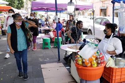 Comercio ambulante se desbordó y es solapado por el municipio: Barbosa