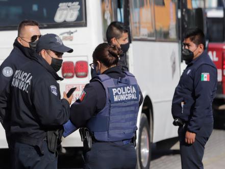 Balean a joven en asalto a transporte público en colonia Resurgimiento de Puebla
