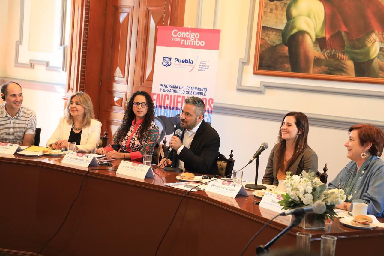 Adán Domínguez evalúa avances en obras de rehabilitación de mercados