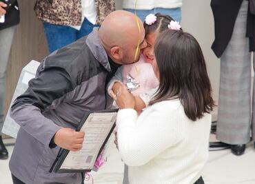 Después de 5 años de retraso, por fin Miriam está con sus padres adoptivos