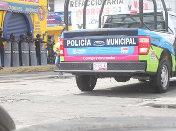 Clausuran 20 negocios de autopartes en la capital de Puebla