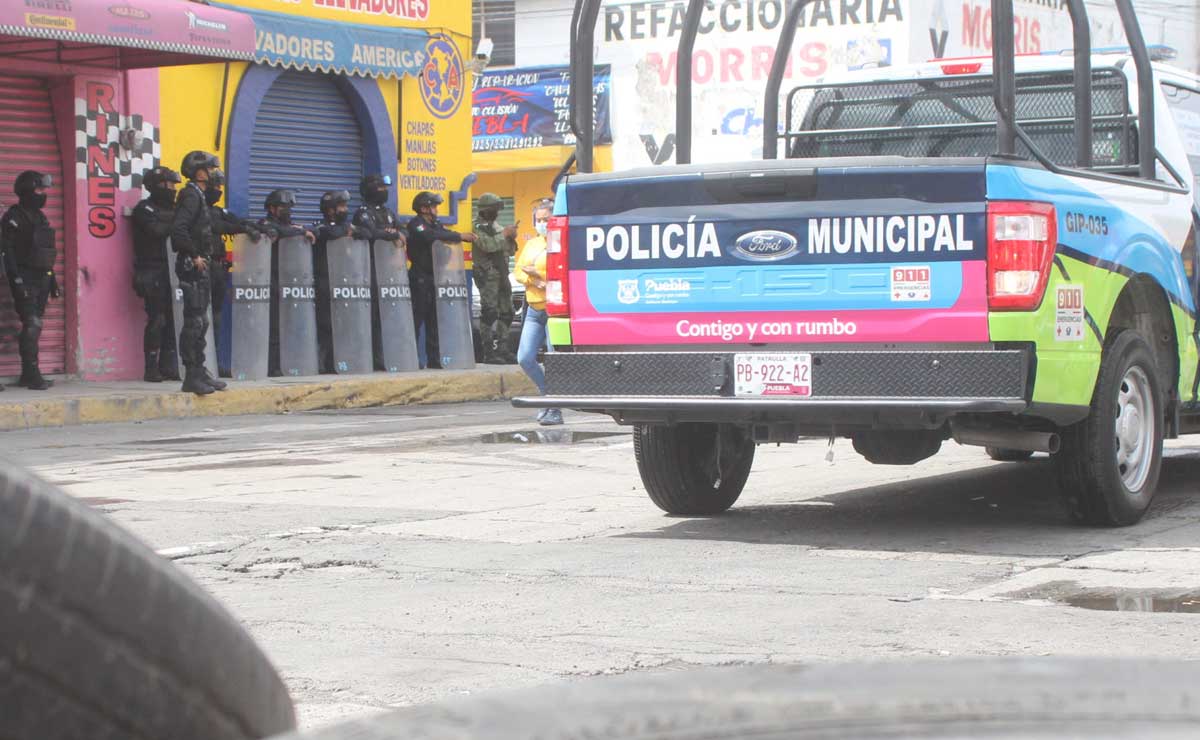 Clausuran 20 negocios de autopartes en la capital de Puebla