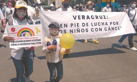 “¡No somos golpistas!”, dicen padres de niños con cáncer
