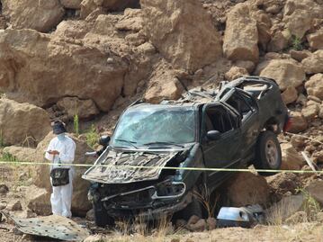 Otro feminicidio: hallan mujer degollada dentro de camioneta volcada en Amozoc