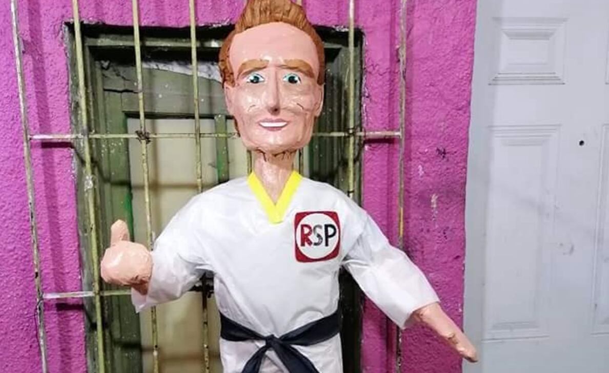 Alfredo Adame y su piñata karateca El Universal Puebla
