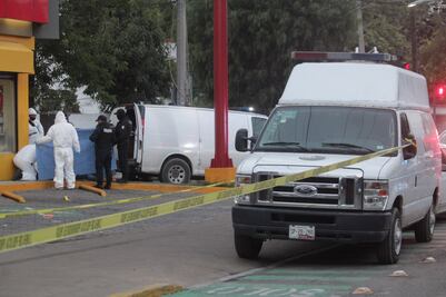 VIDEO. Apuñalan a hombres en OXXO del Bulevar Xonaca; hay un muerto y un herido