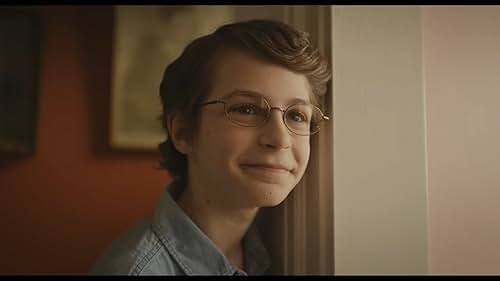Benjamin Pajak se roba el filme con una interpretación llena de vida a través de una etapa de crecimiento | Foto: Neon Films