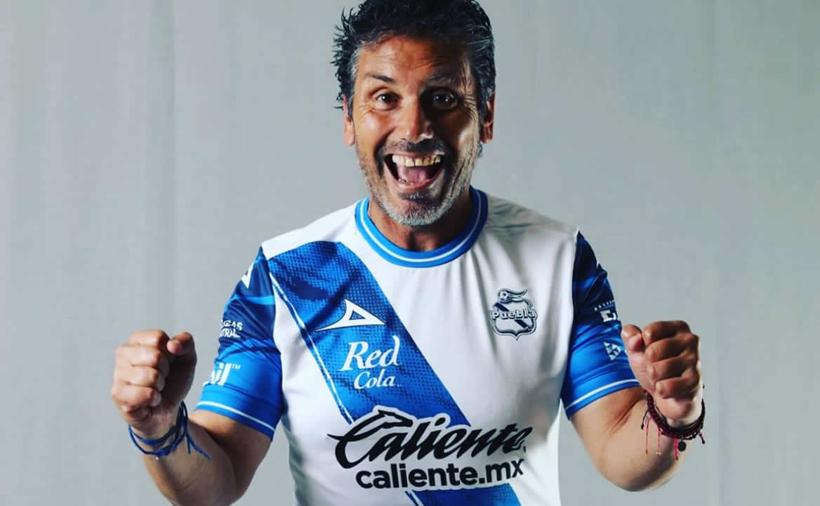 Logró la hazaña de marcar triplete y sustituir al portero; hoy es importante directivo
