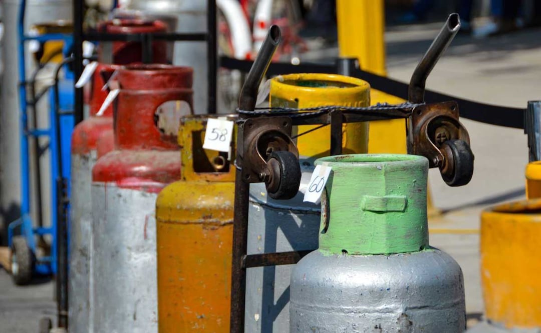 Del 4 al 10 de diciembre, los consumidores pagarán menos de 400 pesos por un tanque chico | Foto: Agencia Es Imagen para El Universal Puebla