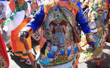 Carnaval de Huejotzingo: traje de huehues llega a costar hasta 40 mil pesos 