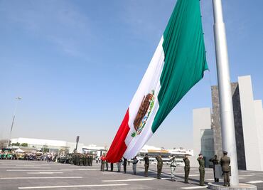 VIDEO. Así se vivió la Conmemoración del Día de la Bandera en Puebla