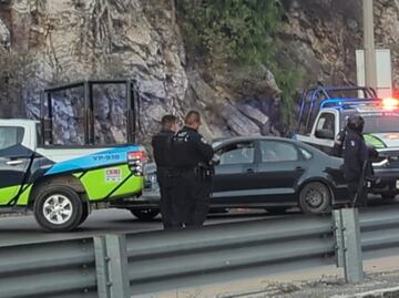 Son 7 los cuerpos hallados en Periférico Ecológico, cinco fueron decapitados y uno desmembrado