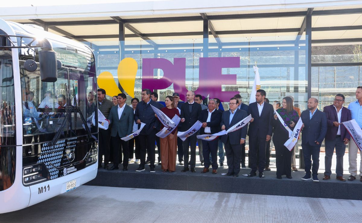 Gobernador de Puebla inaugura Línea 4 de la RUTA que comunica 6 municipios