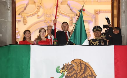 Alejandro Armenta da su primer Grito de Independencia en Puebla