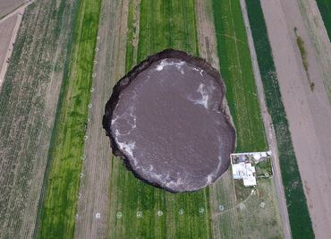 Socavón Puebla. Hallan grietas y el área afectada aumenta