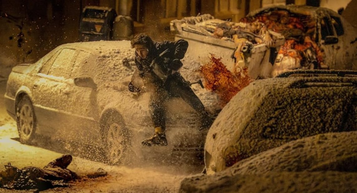 Las secuencias de acción son increíbles, con un gran balance entre efectos prácticos y CGI. Además, Cregger utiliza a la perfección ambientaciones y elementos específicos en referencia a los videojuegos | Foto: Sony Pictures