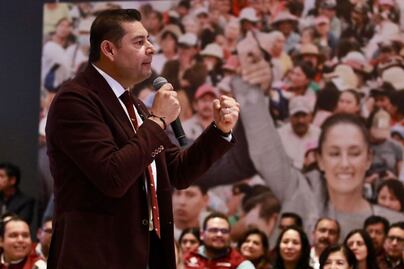 Alejandro Armenta deja el Senado para buscar la gubernatura de Puebla