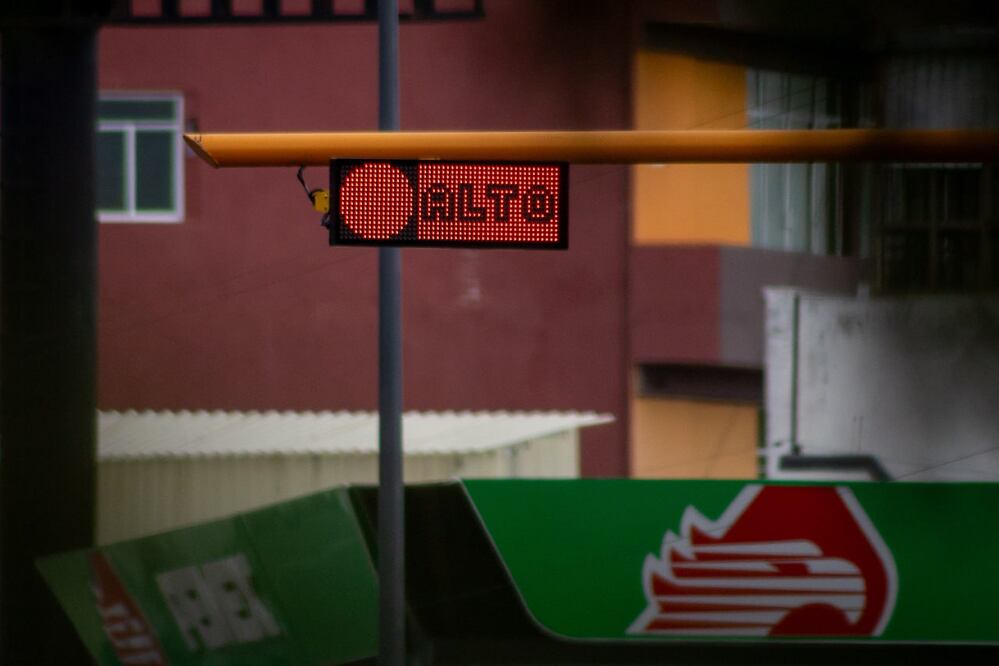 Pasarse un alto en Puebla se sanciona con una multa económica | Foto: EsImagen para El Universal Puebla