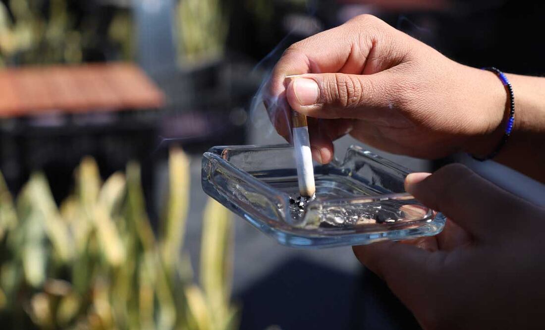 El incumplimiento de la Ley para el Control del Tabaco podría acarrearte un arresto de hasta 36 horas | foto: agencia Es Imagen para El Universal Puebla