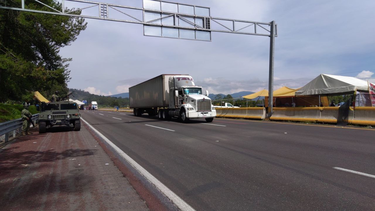 Termina el bloqueo en la autopista México-Puebla, reabren todos los carriles