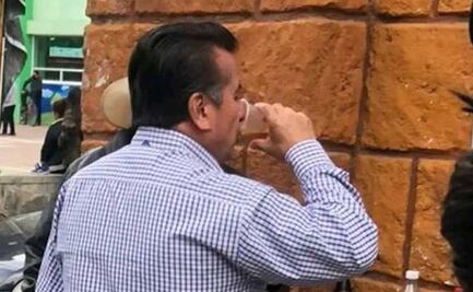 Exponen a alcalde de San Matías Tlalancaleca tomando en vía pública