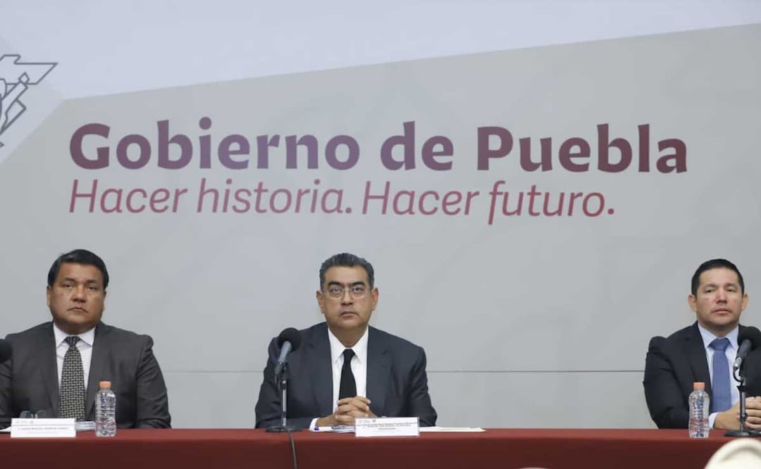 El gobernador Sergio Salomón Céspedes dio su primer mensaje ante los medios de comunicación | Foto: Twitter de Gobierno de Puebla