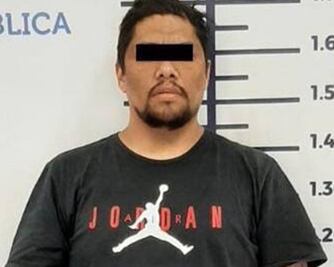 Detienen a hombre que golpeó a su exesposa en el Poder Judicial de Puebla