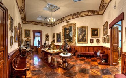 ¿Conoces al coleccionista que dio vida a dos museos poblanos?