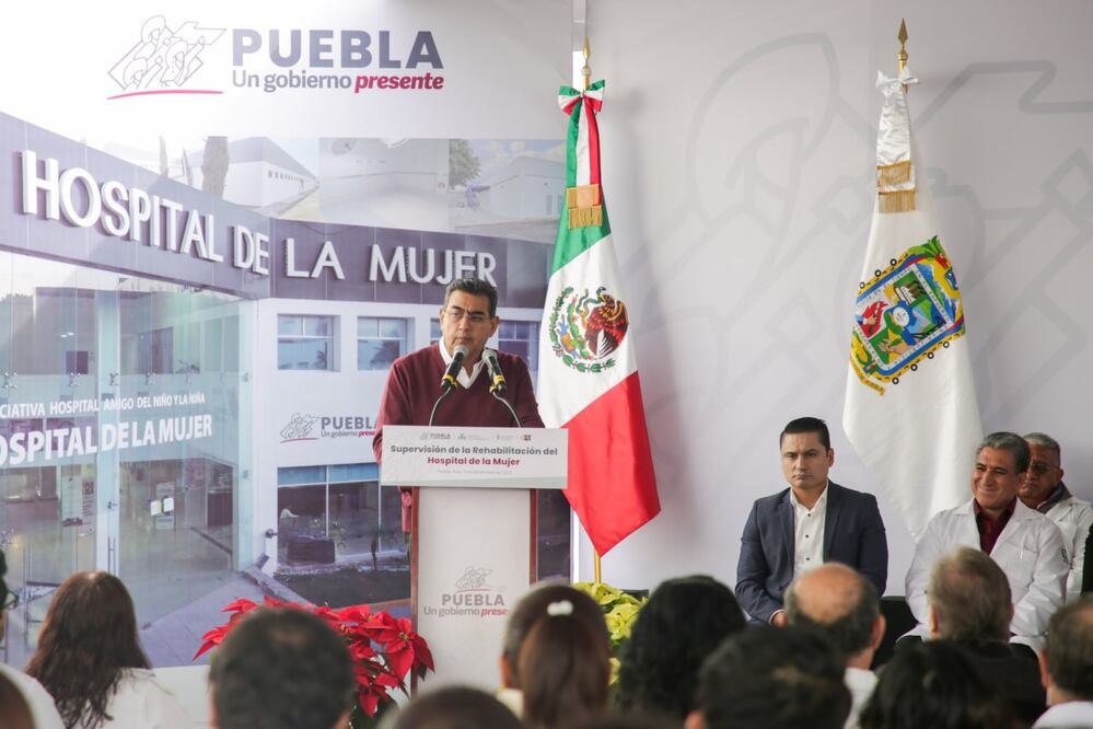 El gobernador de Puebla supervisó la rehabilitación del Hospital de la Mujer | Foto: EsImagen para El Universal Puebla