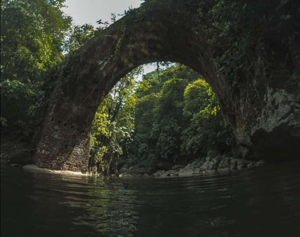 En Cuetzalan verás estos paisajes si recorres su sendero/Foto: Facebook Cuetzalan Mountain Travel