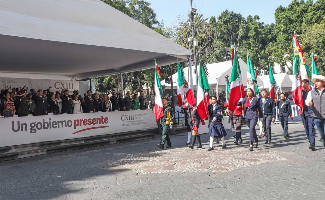 El desfile cívico-militar concluyó sin novedad | Agencia Es Imagen para El Universal Puebla